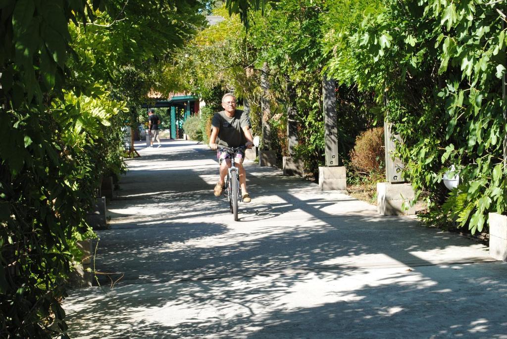 Residence Nemea Les Rives De Saint Brice อาเรส ภายนอก รูปภาพ