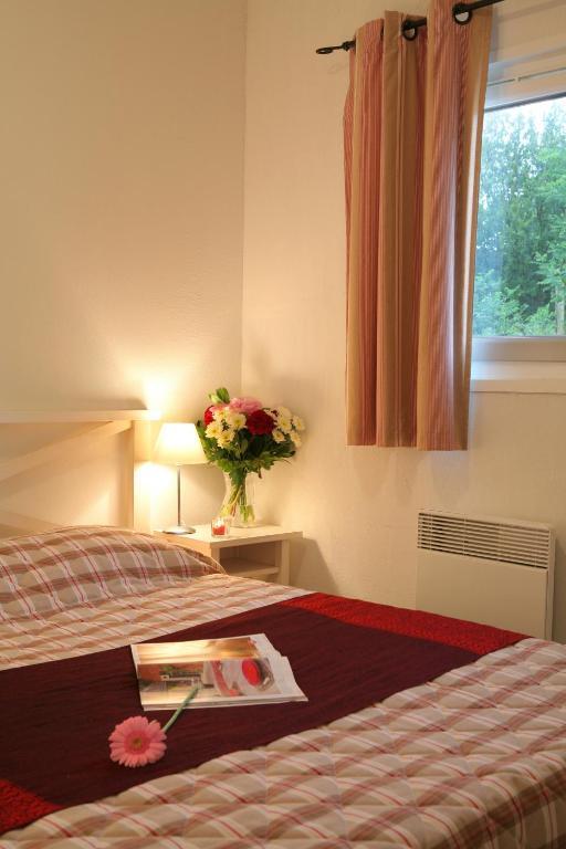 Residence Nemea Les Rives De Saint Brice อาเรส ภายนอก รูปภาพ