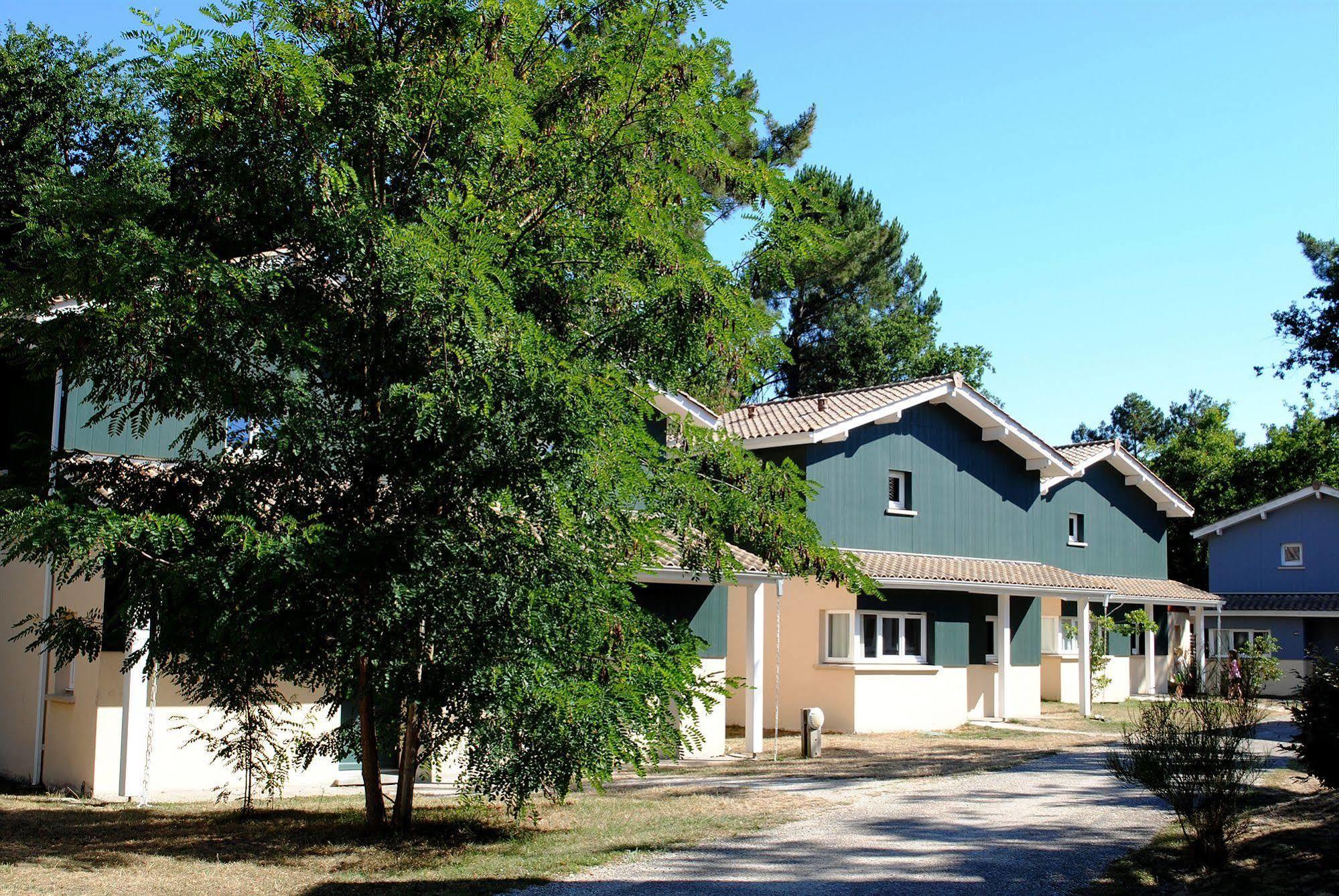 Residence Nemea Les Rives De Saint Brice อาเรส ภายนอก รูปภาพ