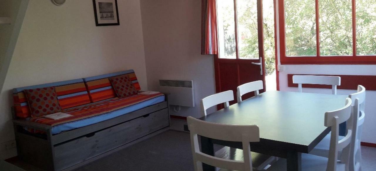 Residence Nemea Les Rives De Saint Brice อาเรส ภายนอก รูปภาพ