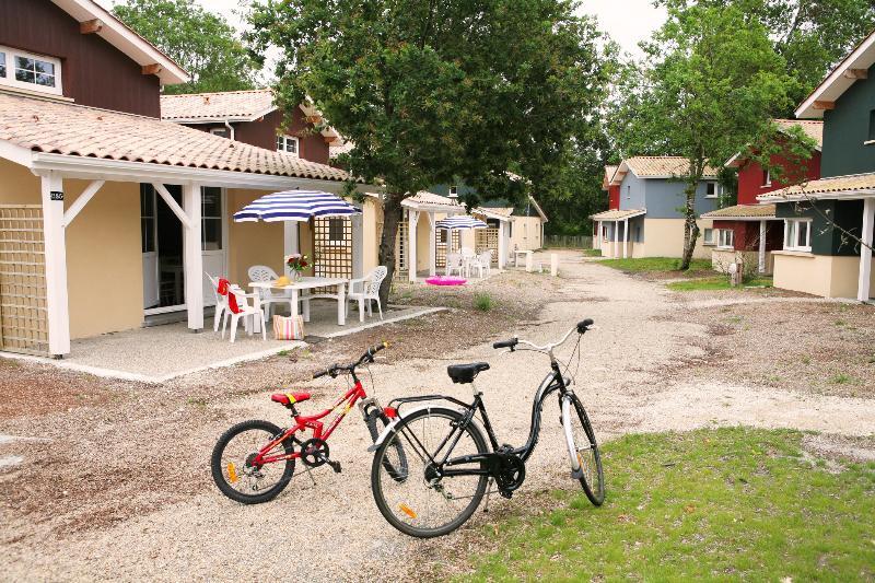 Residence Nemea Les Rives De Saint Brice อาเรส ภายนอก รูปภาพ
